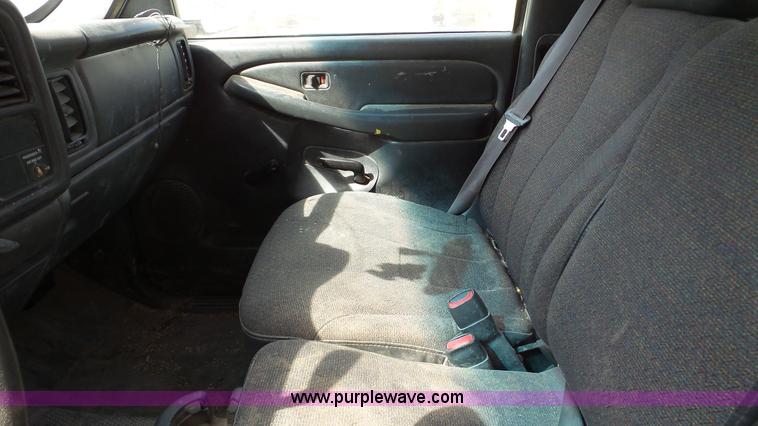 image for item DA2837 2001 Chevrolet Silverado 2500 Ext. Cab pickup truck