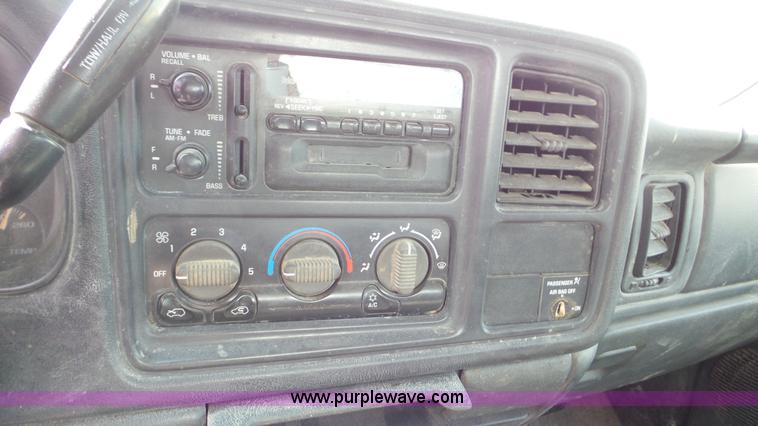 image for item DA2837 2001 Chevrolet Silverado 2500 Ext. Cab pickup truck