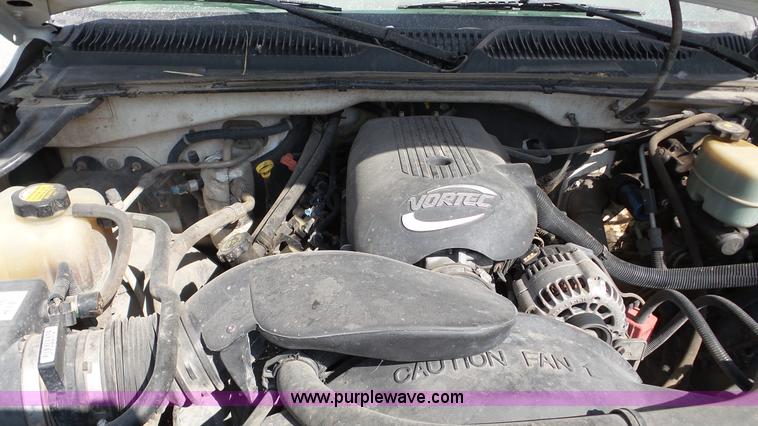 image for item DA2837 2001 Chevrolet Silverado 2500 Ext. Cab pickup truck