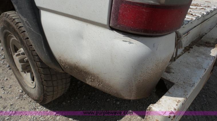 image for item DA2837 2001 Chevrolet Silverado 2500 Ext. Cab pickup truck