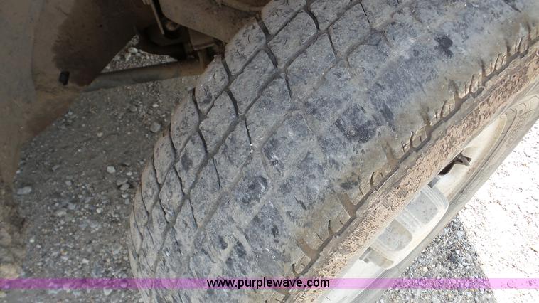 image for item DA2837 2001 Chevrolet Silverado 2500 Ext. Cab pickup truck