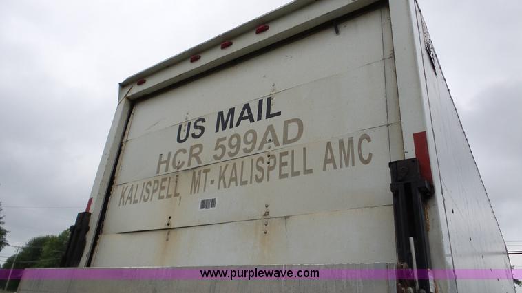 image for item DA2867 2002 International 4300 box truck