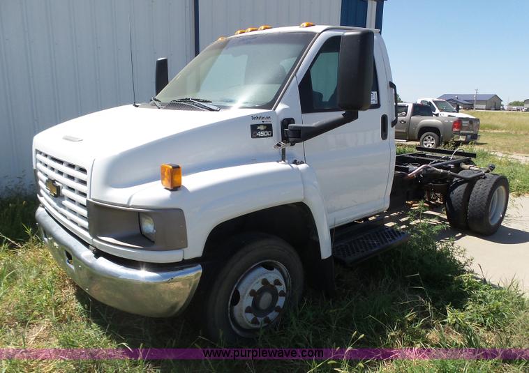 image for item DA4506 2009 Chevrolet C4500 truck cab and chassis