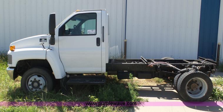 image for item DA4506 2009 Chevrolet C4500 truck cab and chassis