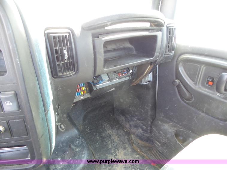 image for item DA4506 2009 Chevrolet C4500 truck cab and chassis