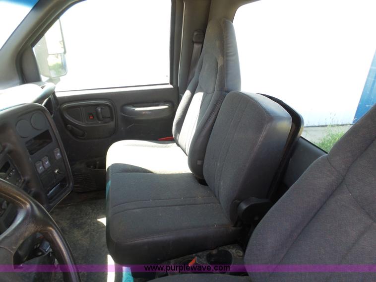 image for item DA4506 2009 Chevrolet C4500 truck cab and chassis