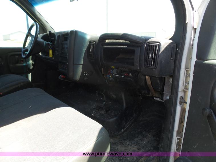 image for item DA4506 2009 Chevrolet C4500 truck cab and chassis