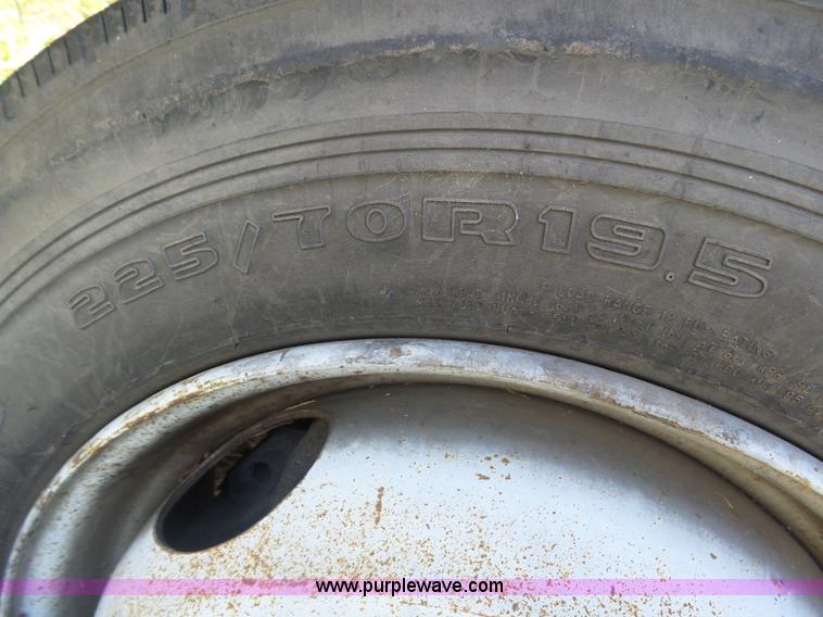 image for item DA4506 2009 Chevrolet C4500 truck cab and chassis