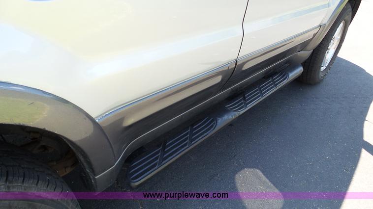 image for item DA8786 2006 Ford Escape SUV