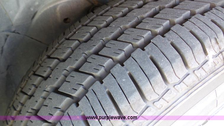 image for item DA8786 2006 Ford Escape SUV