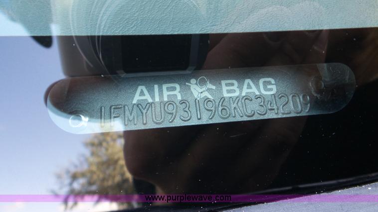 image for item DA8786 2006 Ford Escape SUV