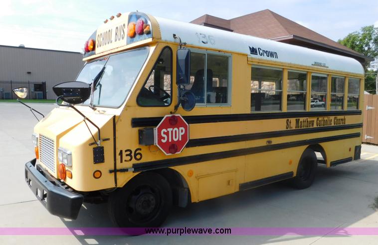 image for item DA8799 1996 Chevrolet P30 school bus