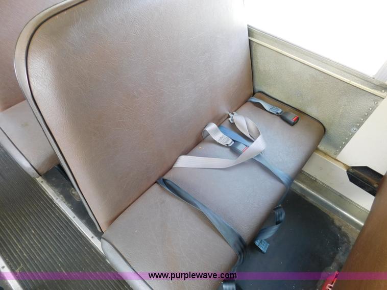 image for item DA8799 1996 Chevrolet P30 school bus