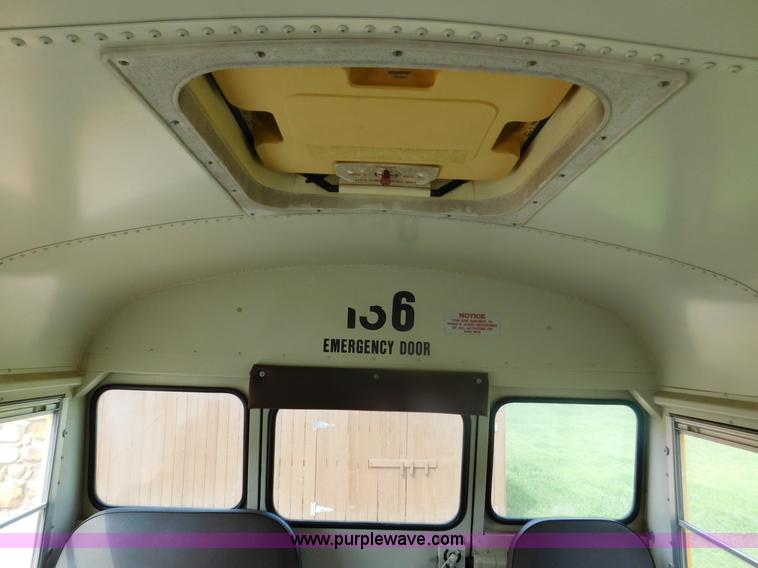 image for item DA8799 1996 Chevrolet P30 school bus