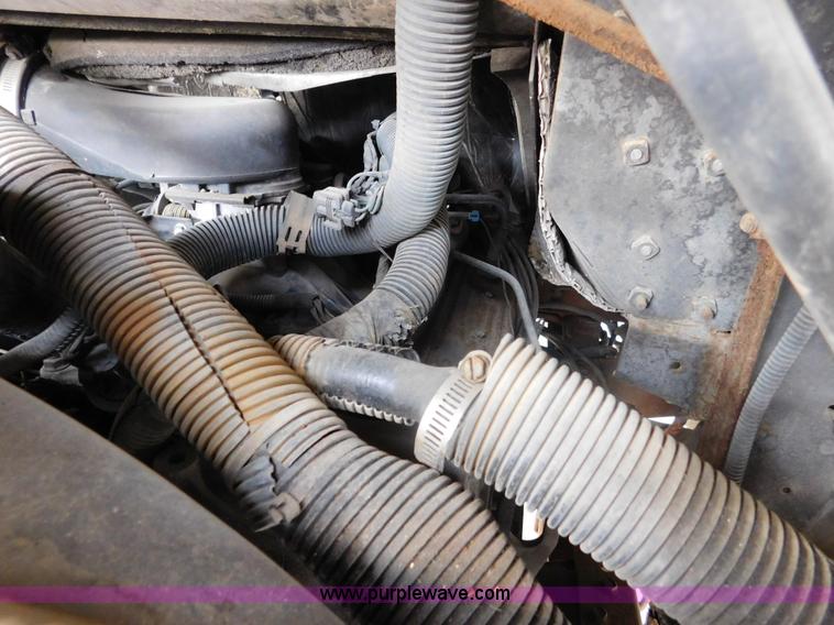 image for item DA8799 1996 Chevrolet P30 school bus