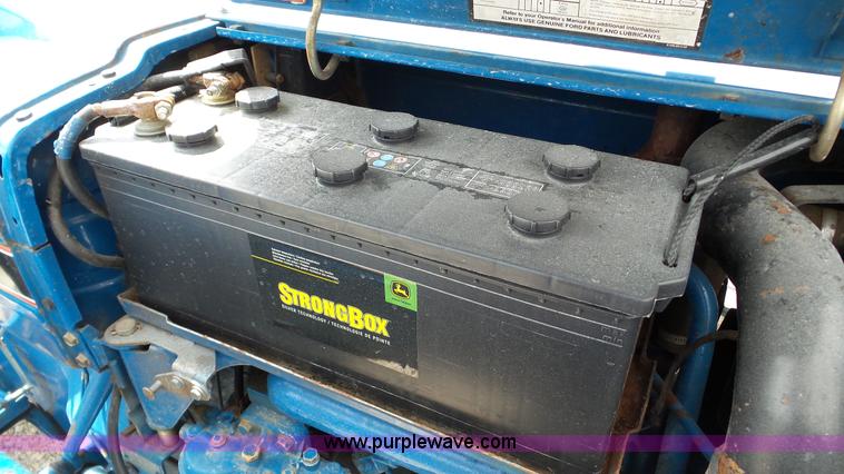 image for item DA8804 Ford 2810 tractor