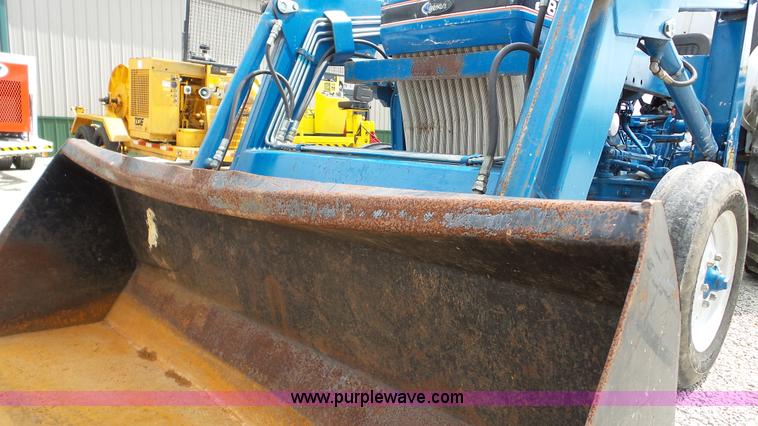 image for item DA8804 Ford 2810 tractor