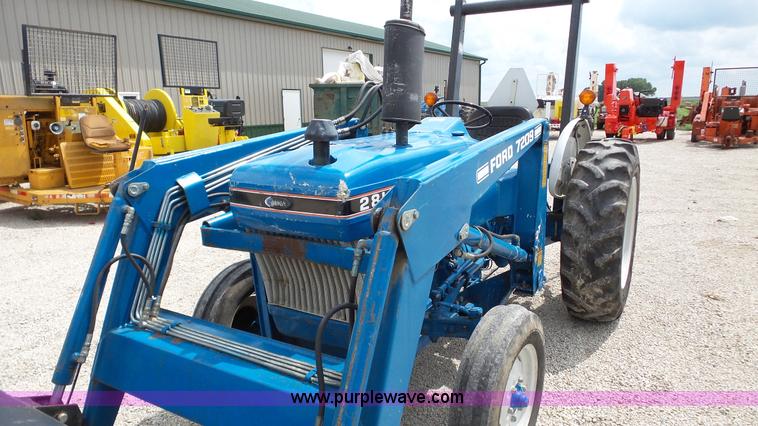 image for item DA8804 Ford 2810 tractor