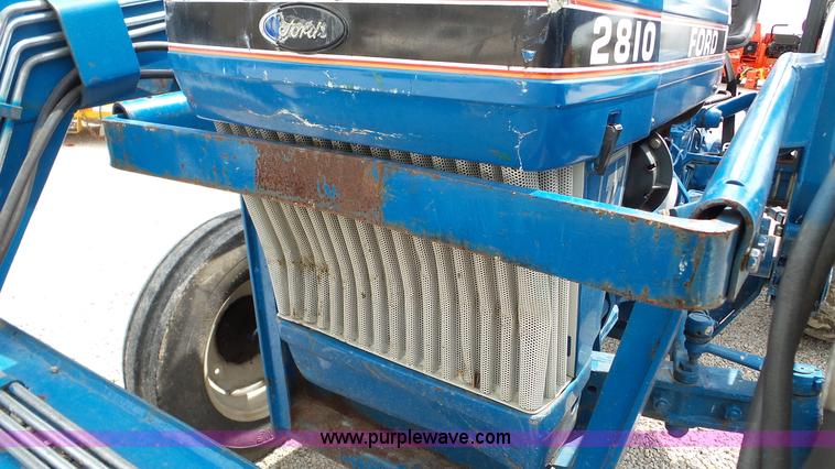 image for item DA8804 Ford 2810 tractor