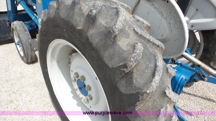 image for item DA8804 Ford 2810 tractor