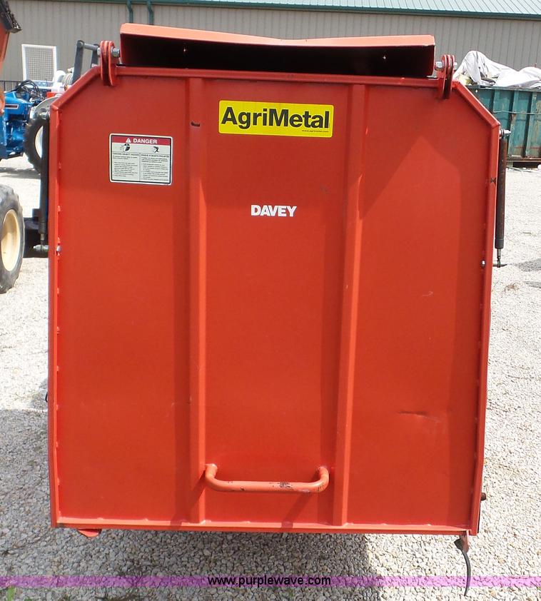 image for item DA8809 Agrimetal 4420 leaf and debris collector