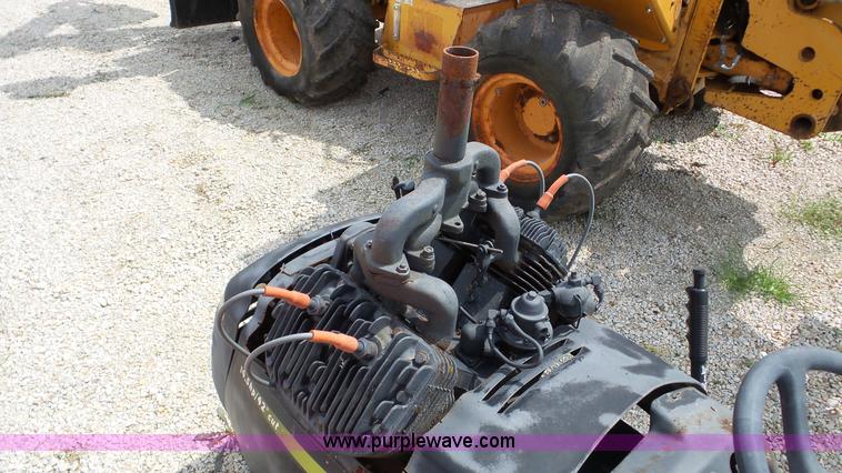 image for item DA8810 Poulan lawn mower