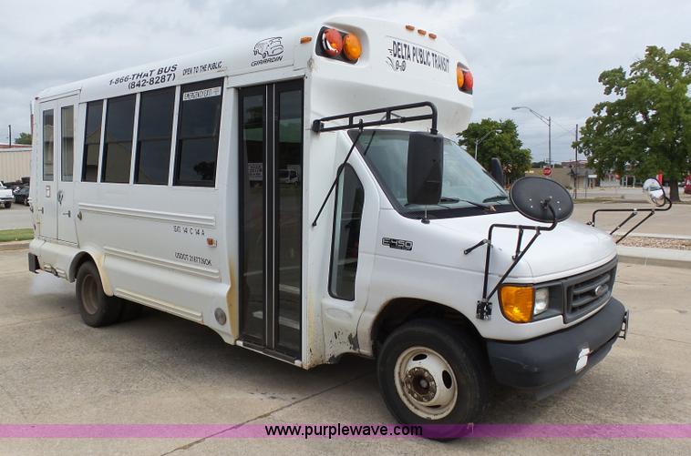 image for item DB4511 2005 Ford E450 Super Duty Girardin shuttle bus