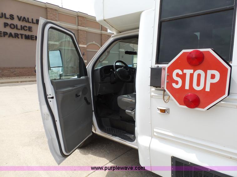 image for item DB4511 2005 Ford E450 Super Duty Girardin shuttle bus