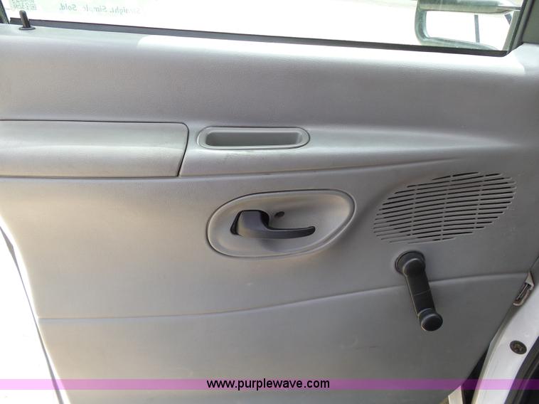 image for item DB4511 2005 Ford E450 Super Duty Girardin shuttle bus