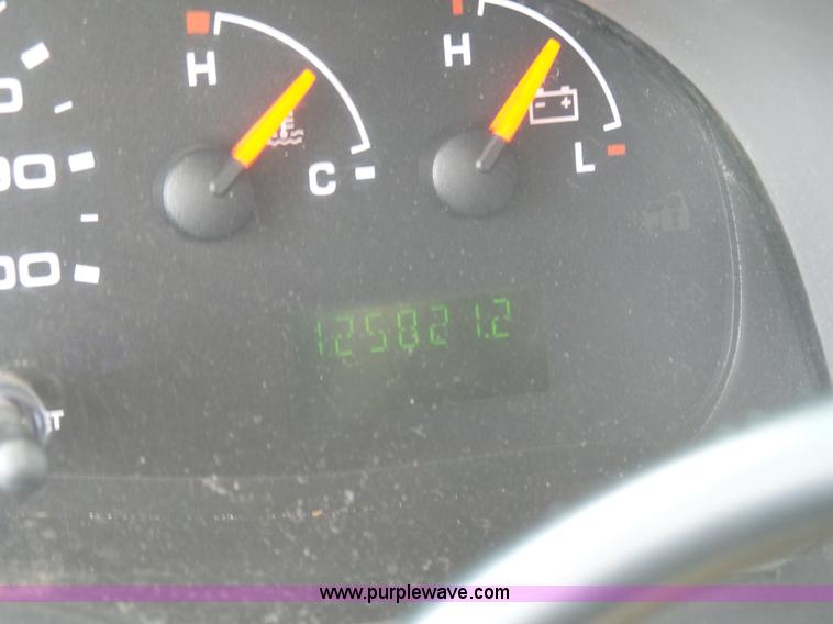 image for item DB4511 2005 Ford E450 Super Duty Girardin shuttle bus