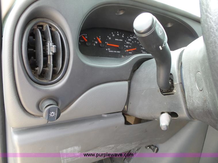 image for item DB4511 2005 Ford E450 Super Duty Girardin shuttle bus