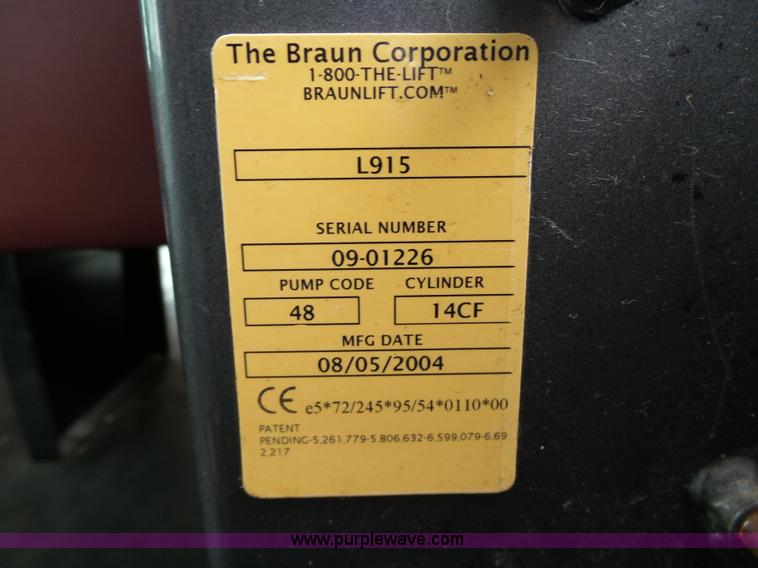 image for item DB4511 2005 Ford E450 Super Duty Girardin shuttle bus