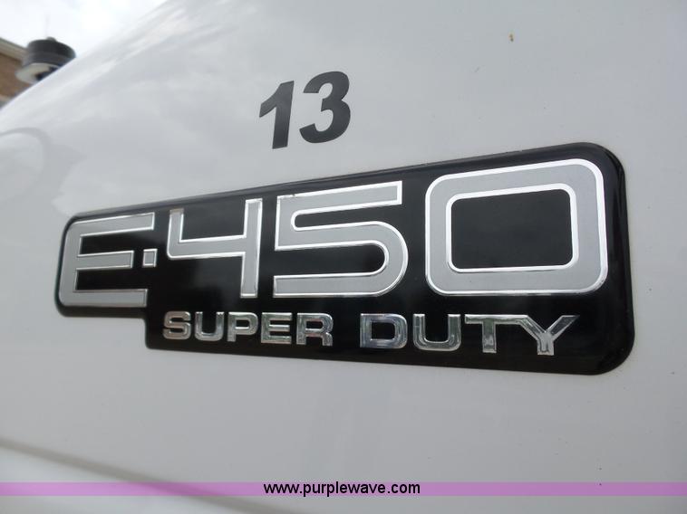 image for item DB4511 2005 Ford E450 Super Duty Girardin shuttle bus