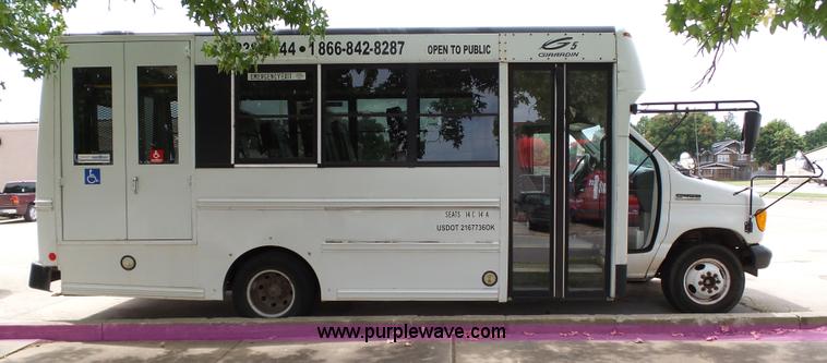 image for item DB4512 2006 Ford E450 Super Duty Girardin shuttle bus