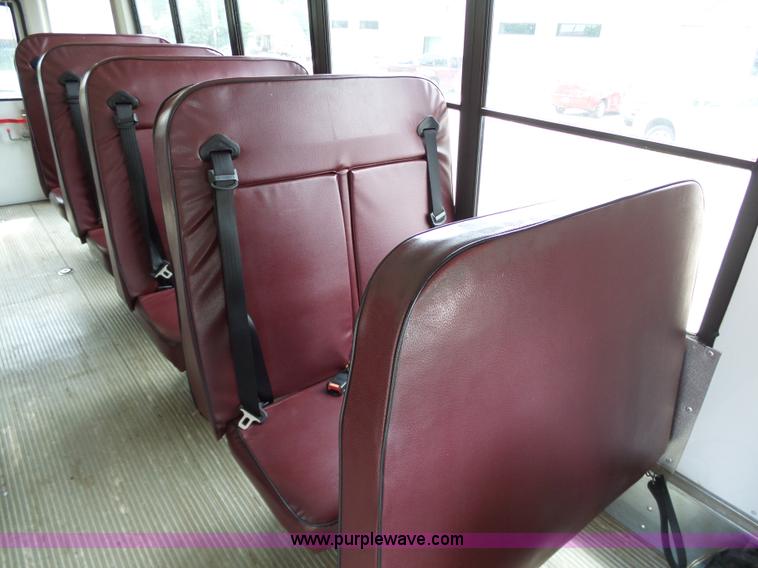 image for item DB4512 2006 Ford E450 Super Duty Girardin shuttle bus