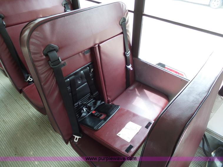 image for item DB4512 2006 Ford E450 Super Duty Girardin shuttle bus