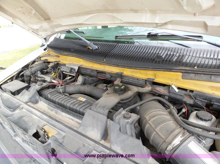 image for item DB4512 2006 Ford E450 Super Duty Girardin shuttle bus