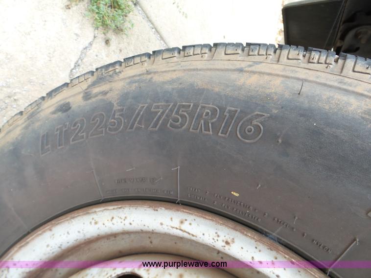 image for item DB4512 2006 Ford E450 Super Duty Girardin shuttle bus