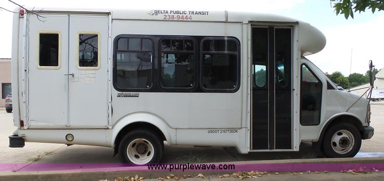 image for item DB4513 2001 Chevrolet Express 3500 Cargo Startrans shuttle bus