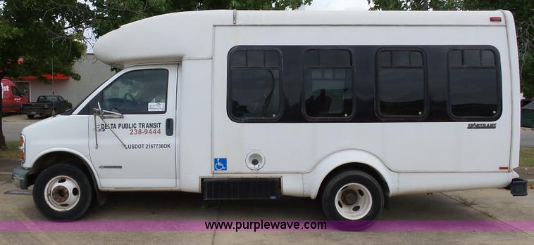 image for item DB4513 2001 Chevrolet Express 3500 Cargo Startrans shuttle bus