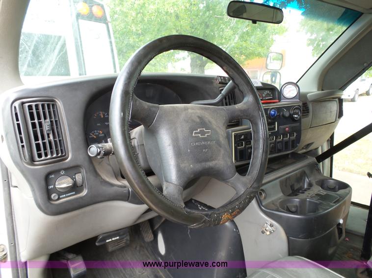 image for item DB4513 2001 Chevrolet Express 3500 Cargo Startrans shuttle bus