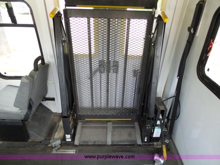 image for item DB4513 2001 Chevrolet Express 3500 Cargo Startrans shuttle bus