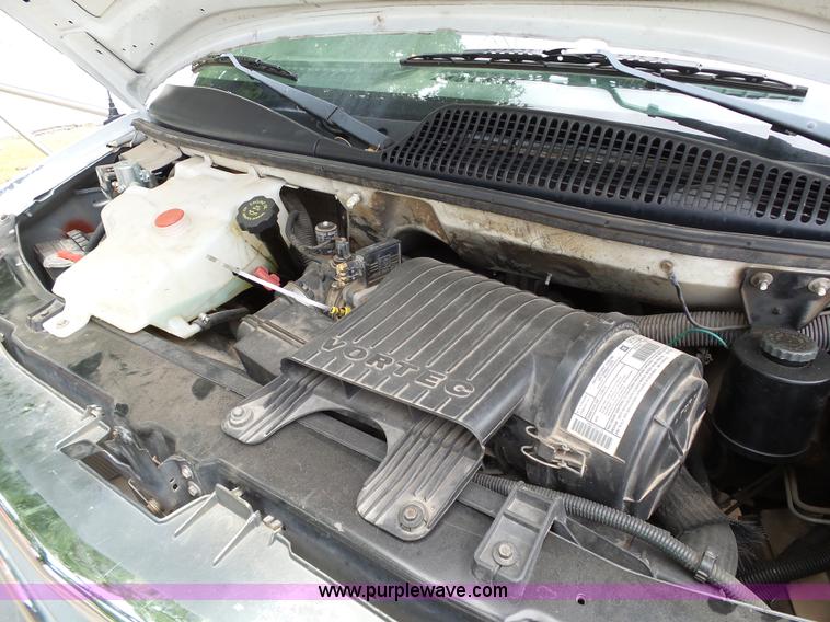 image for item DB4513 2001 Chevrolet Express 3500 Cargo Startrans shuttle bus