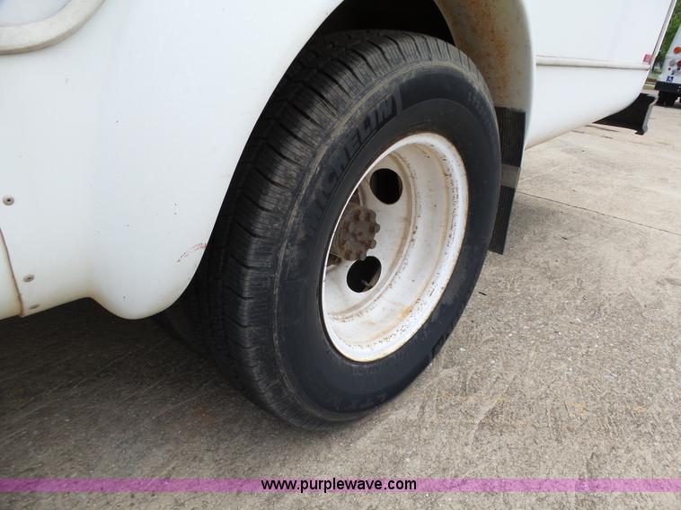 image for item DB4513 2001 Chevrolet Express 3500 Cargo Startrans shuttle bus