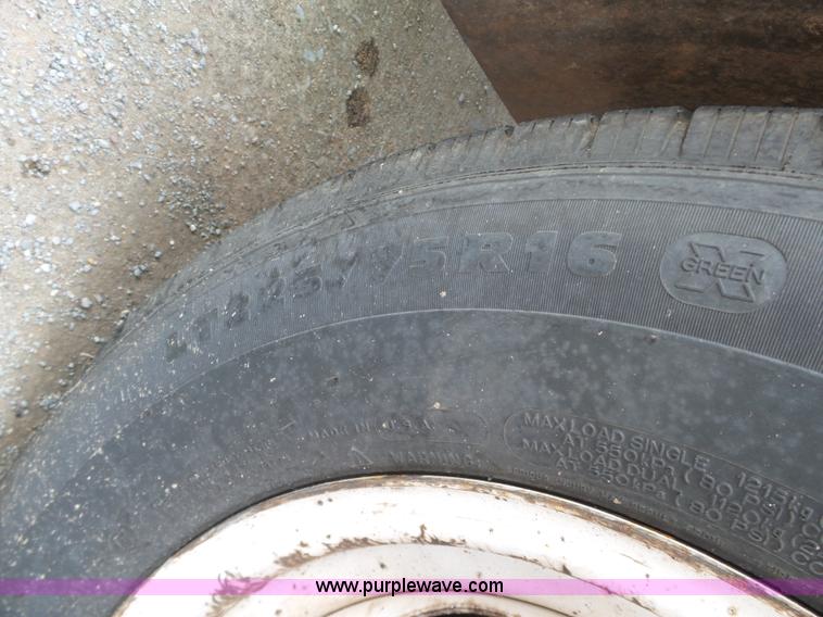 image for item DB4513 2001 Chevrolet Express 3500 Cargo Startrans shuttle bus