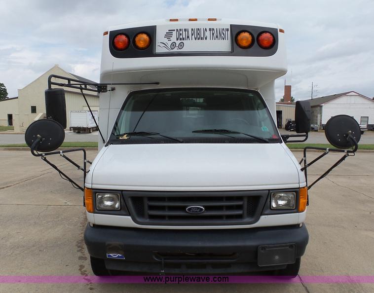 image for item DB4514 2006 Ford E450 Super Duty Girardin shuttle bus