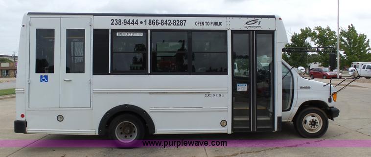 image for item DB4514 2006 Ford E450 Super Duty Girardin shuttle bus