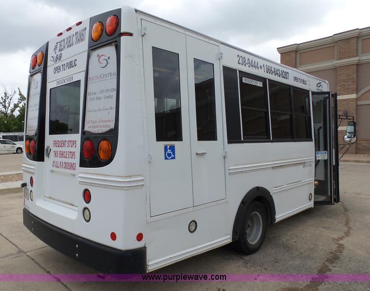 image for item DB4514 2006 Ford E450 Super Duty Girardin shuttle bus