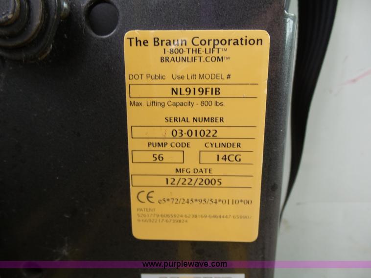 image for item DB4514 2006 Ford E450 Super Duty Girardin shuttle bus