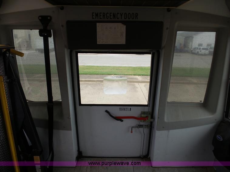 image for item DB4514 2006 Ford E450 Super Duty Girardin shuttle bus